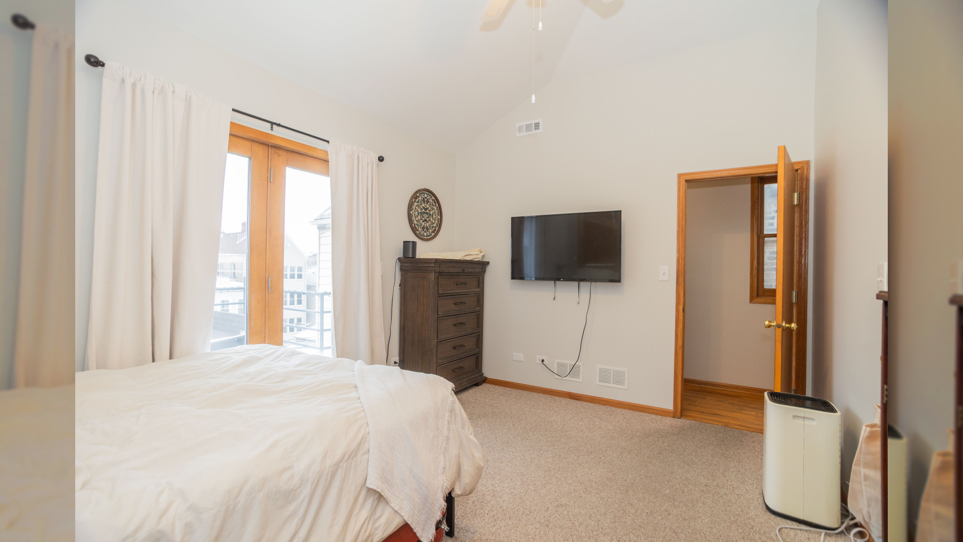 1436 W Huron Street Unit: 3