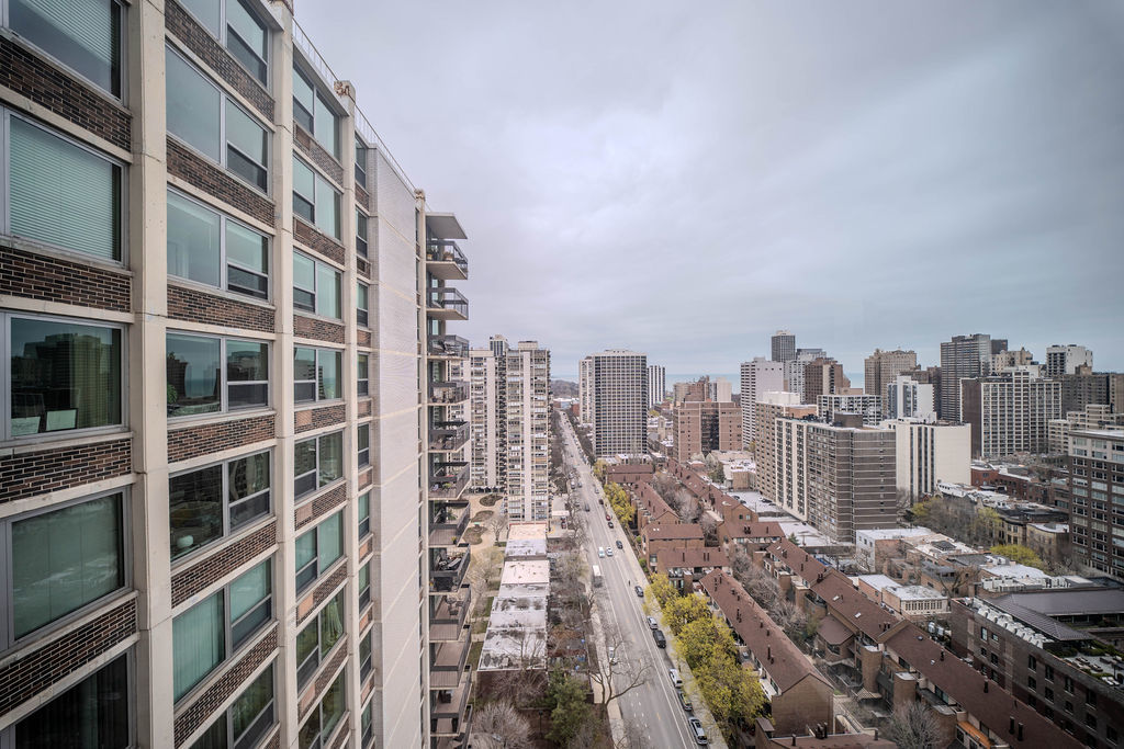 1255 N Sandburg Terrace Unit: 2606E