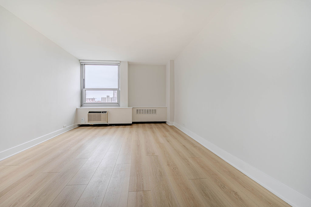 1255 N Sandburg Terrace Unit: 2606E