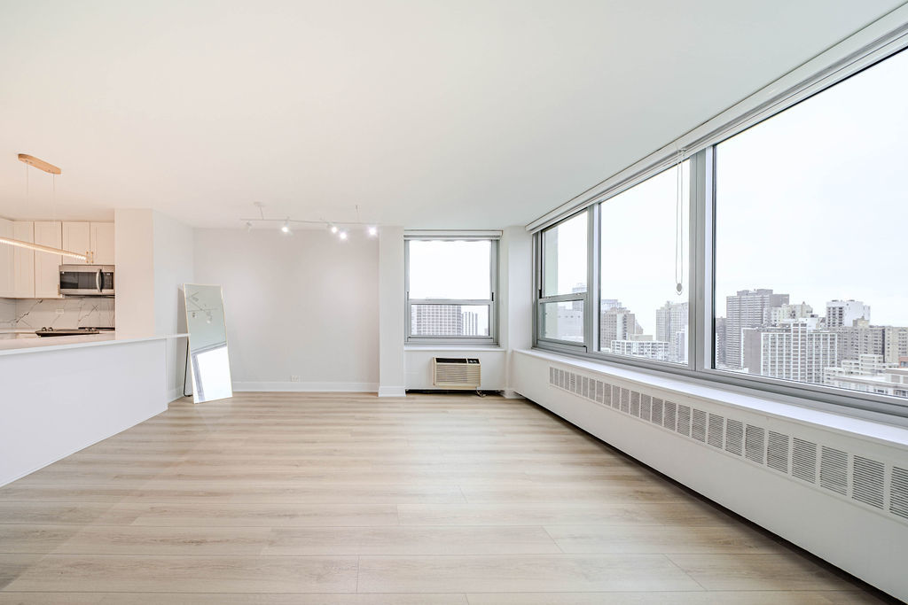 1255 N Sandburg Terrace Unit: 2606E