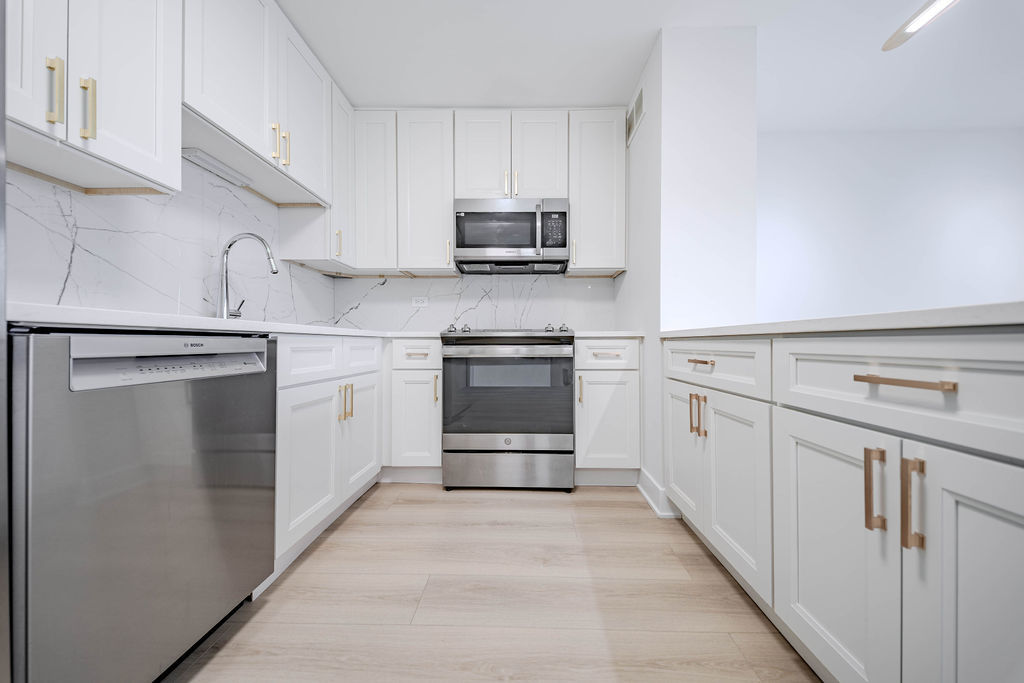 1255 N Sandburg Terrace Unit: 2606E