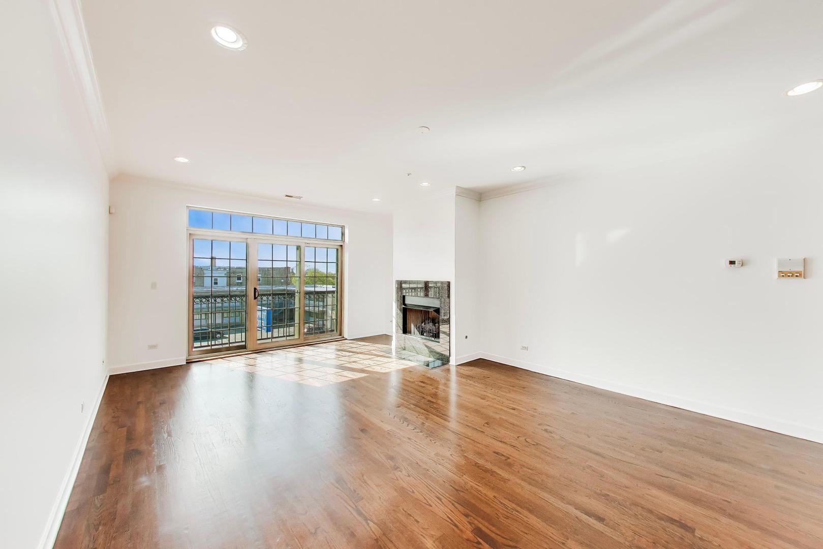 5321 N Lincoln Avenue Unit: 3E
