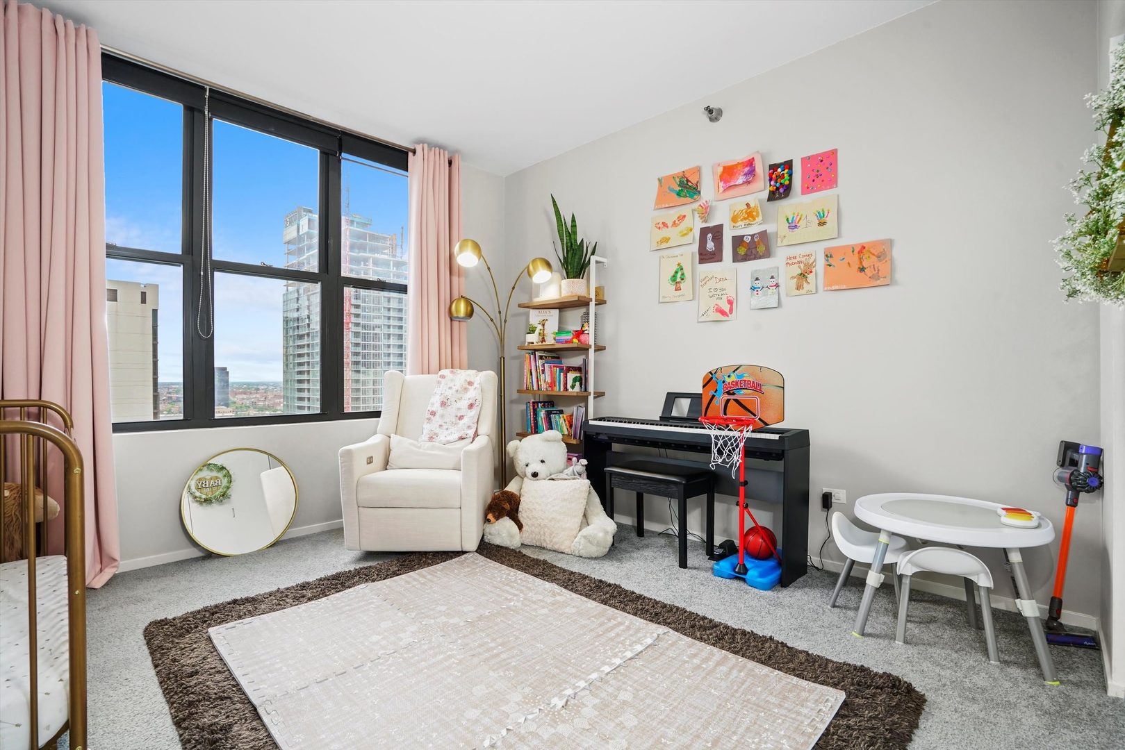 330 N Jefferson Street Unit: 1805