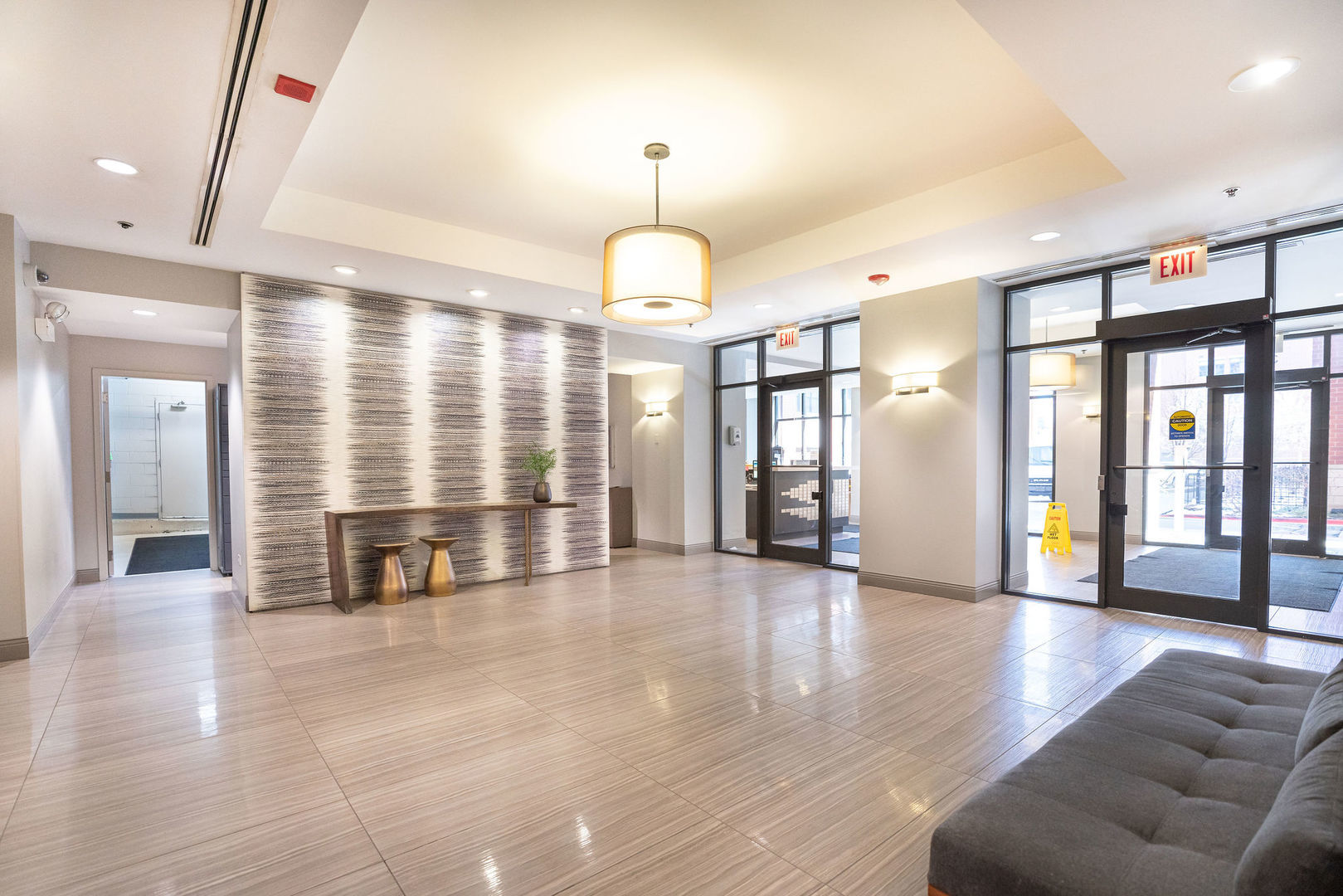 330 N Jefferson Street Unit: 1805