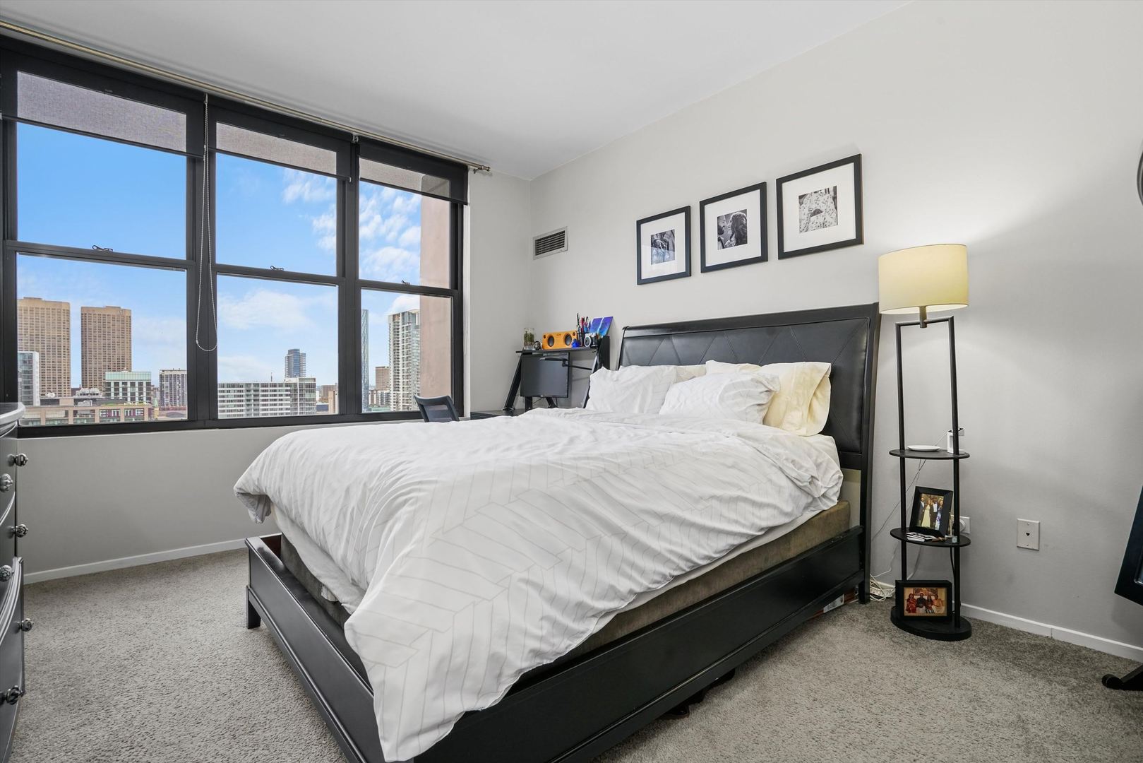 330 N Jefferson Street Unit: 1805