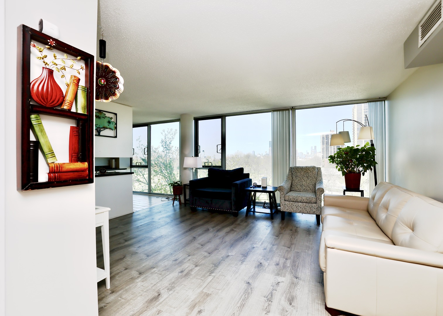 3115 S Michigan Avenue Unit: 504