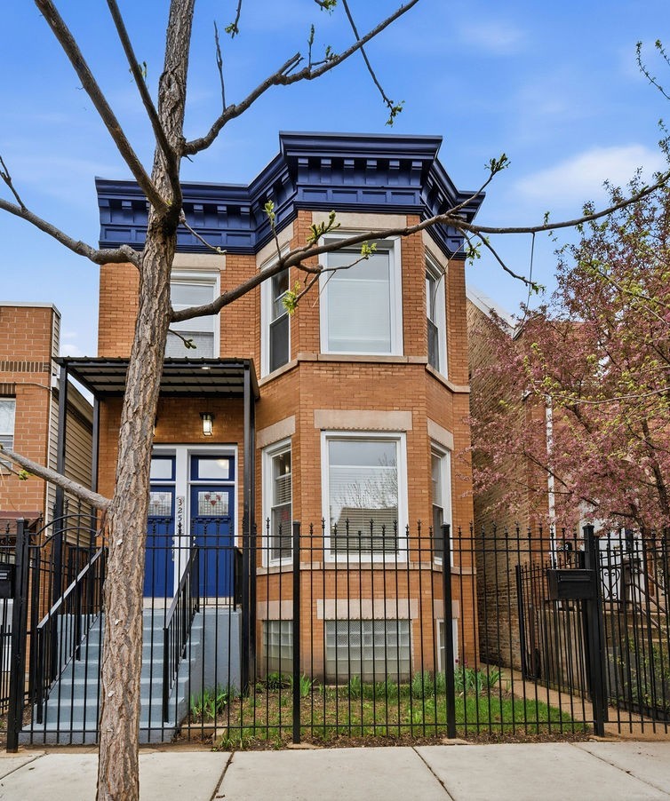 3254 W Hirsch Avenue