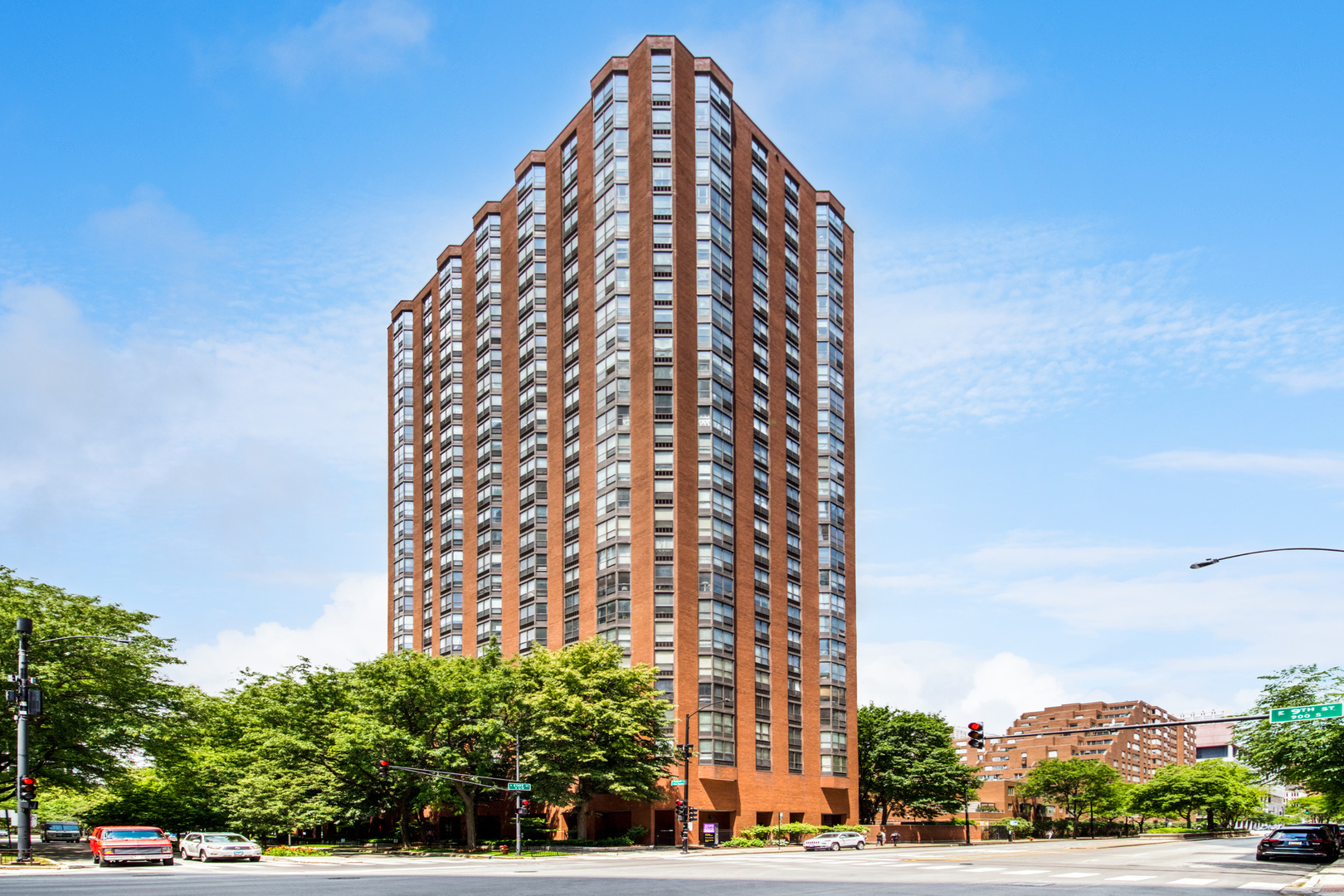 899 S Plymouth Court Unit: 502