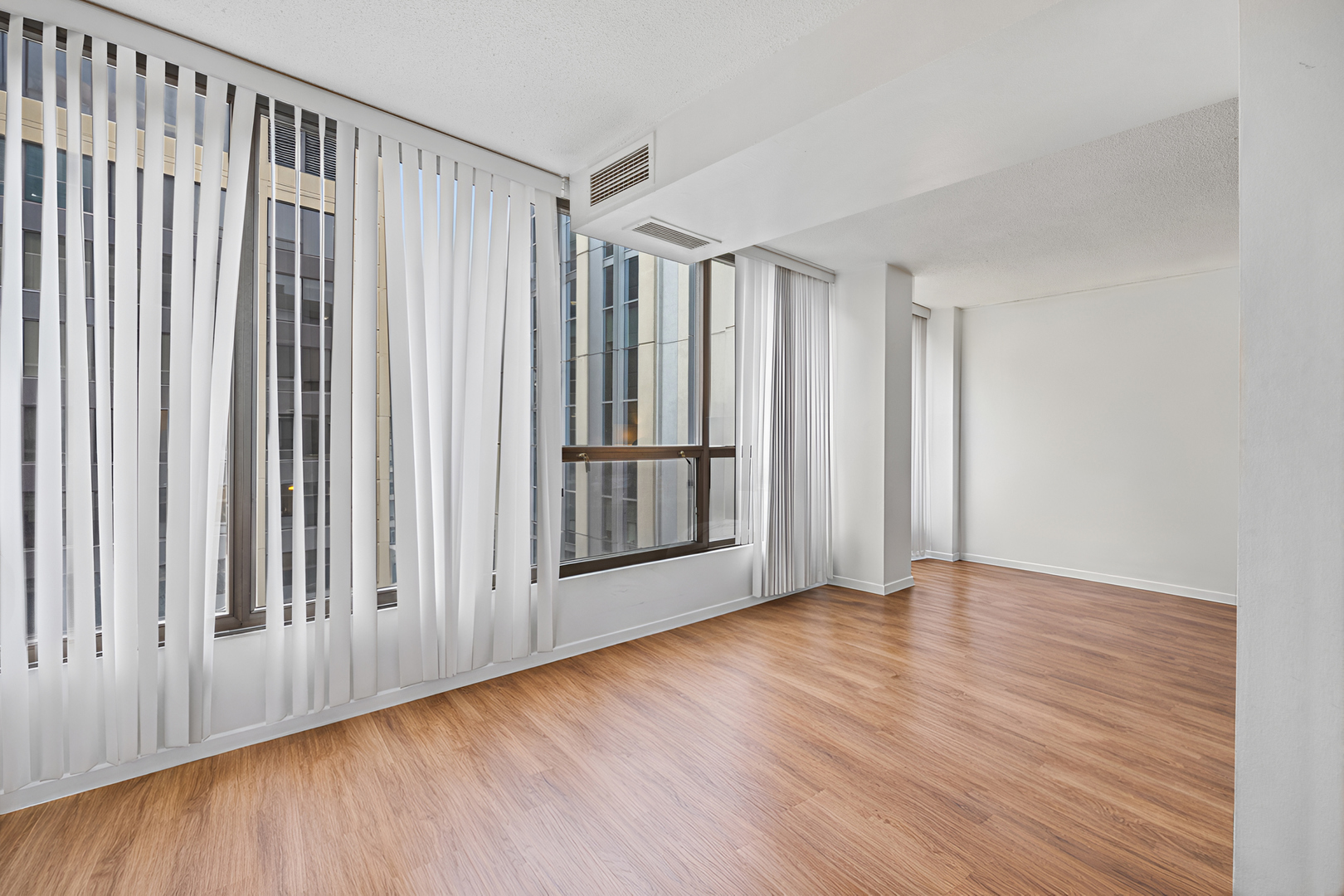 230 E Ontario Street Unit: 2503