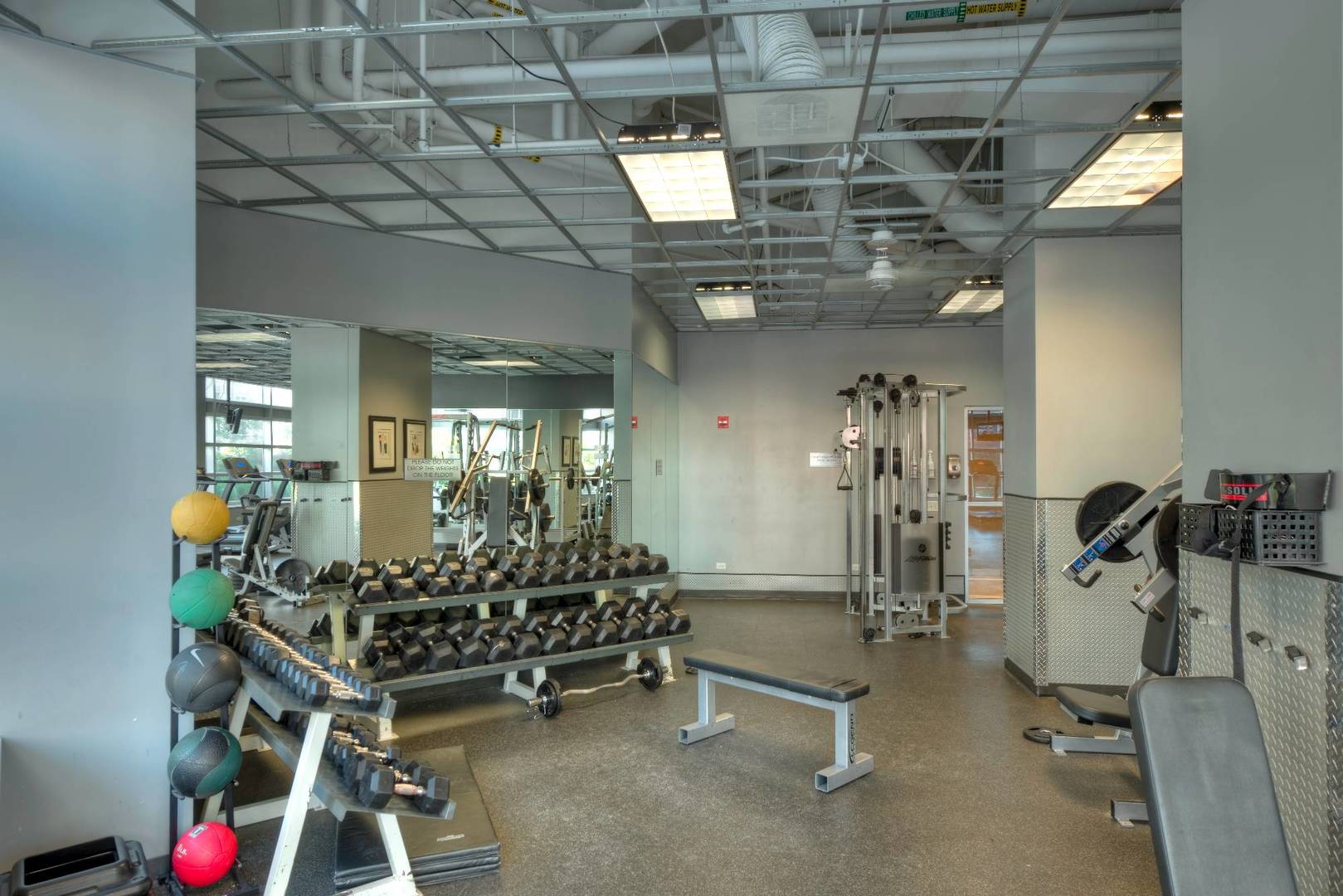 545 N Dearborn Street Unit: 1309