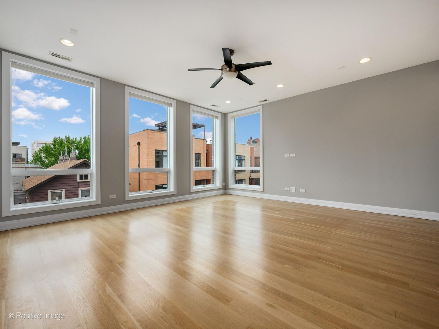 1525 W Fry Street Unit: 3