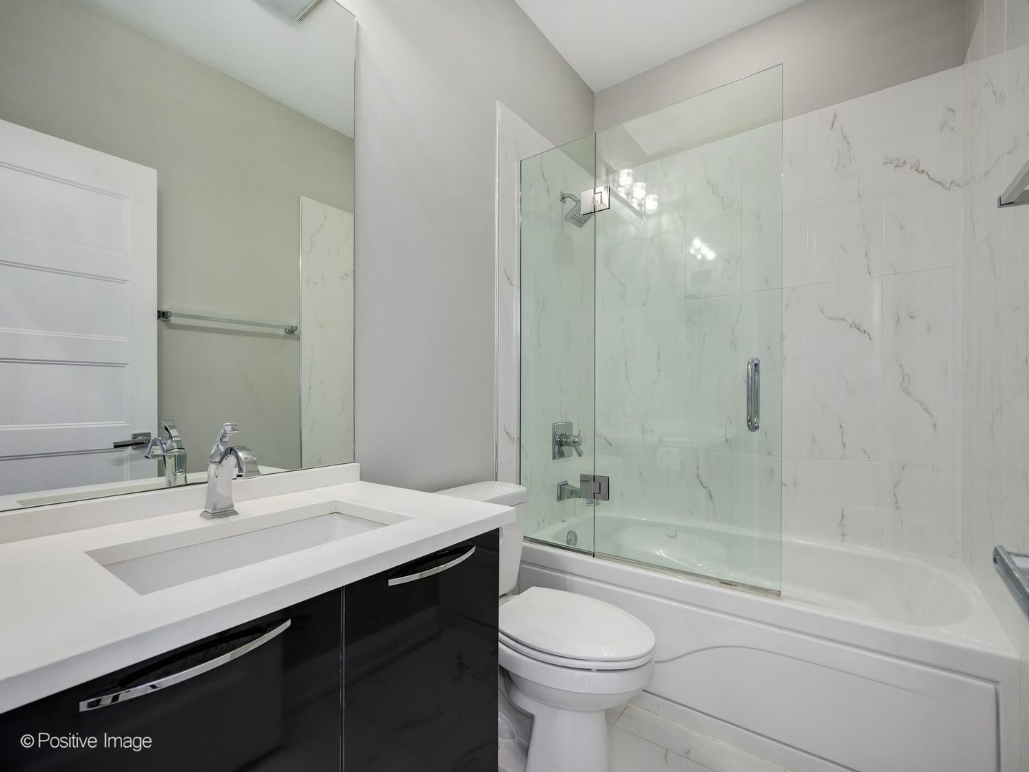 1525 W Fry Street Unit: 3