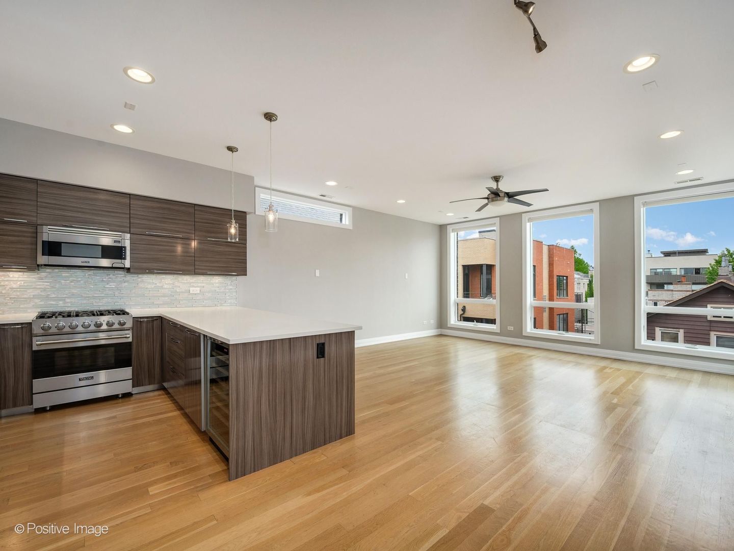 1525 W Fry Street Unit: 3