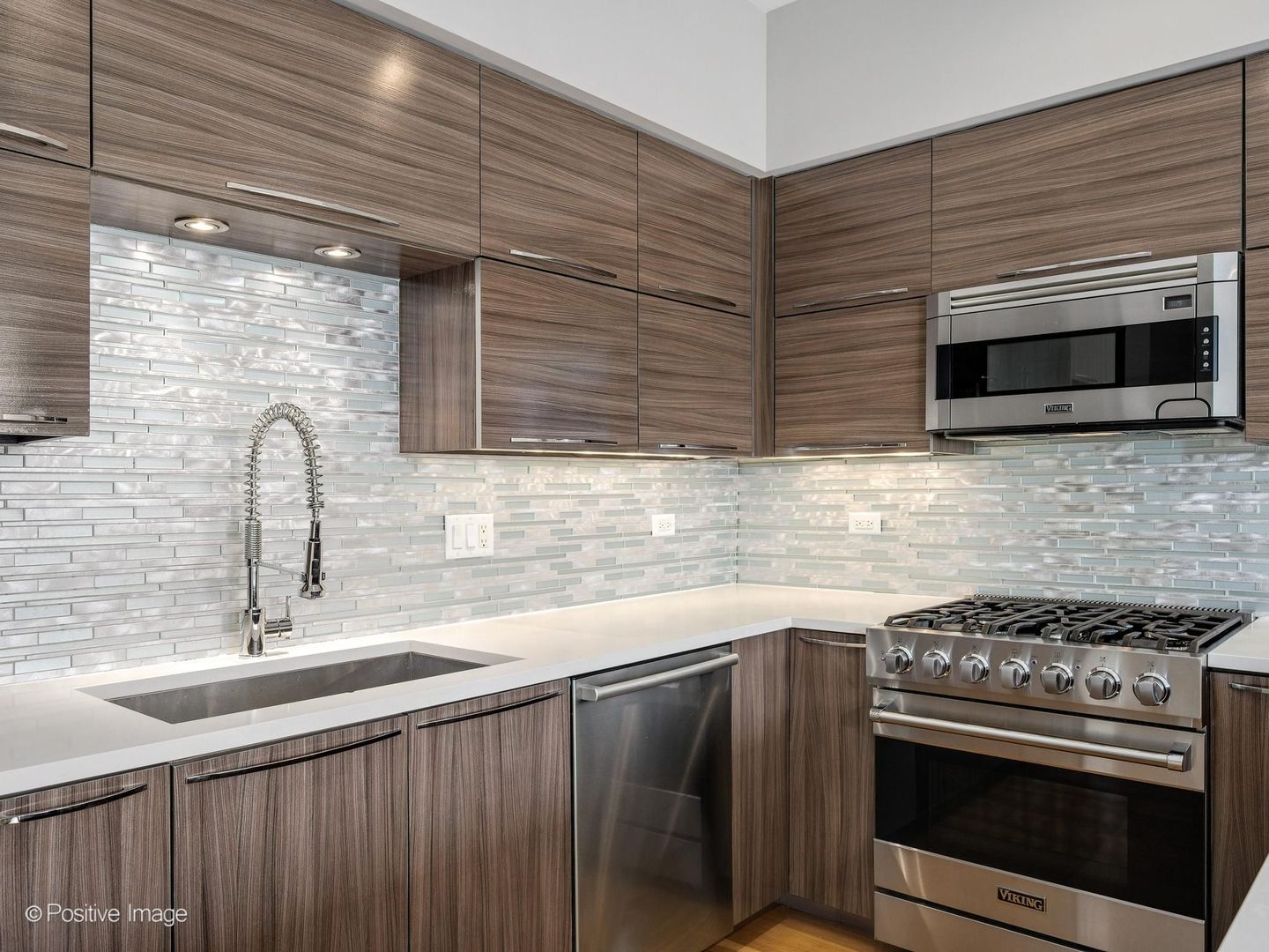 1525 W Fry Street Unit: 3
