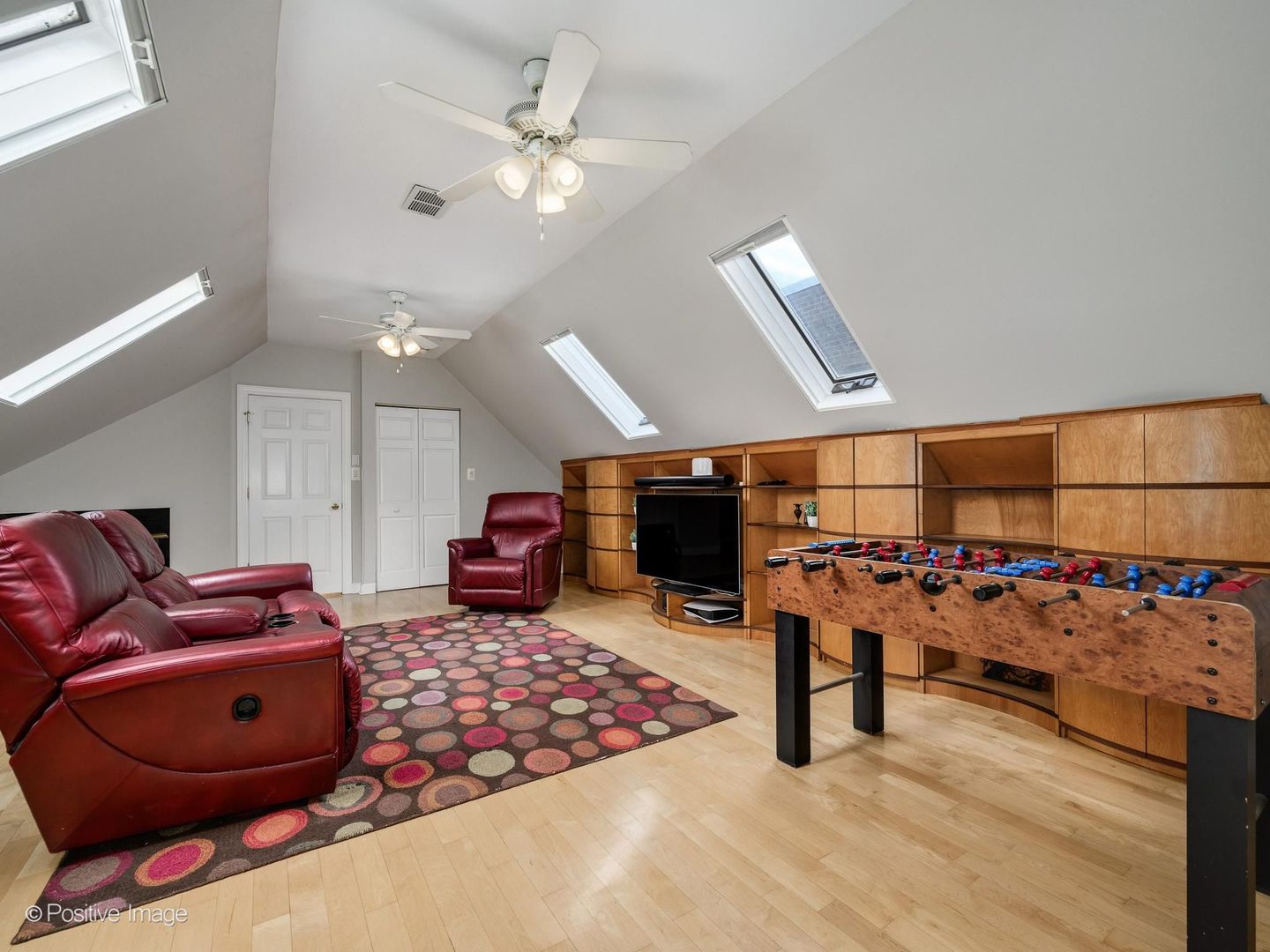 2451 N Janssen Avenue Unit: 3