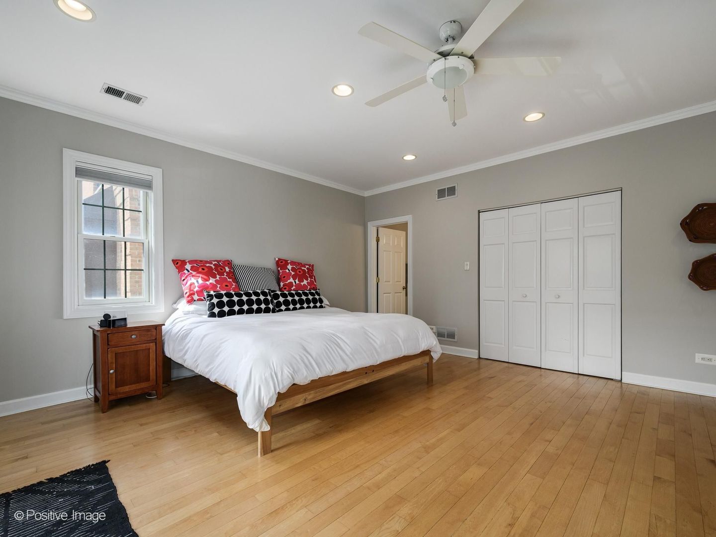 2451 N Janssen Avenue Unit: 3