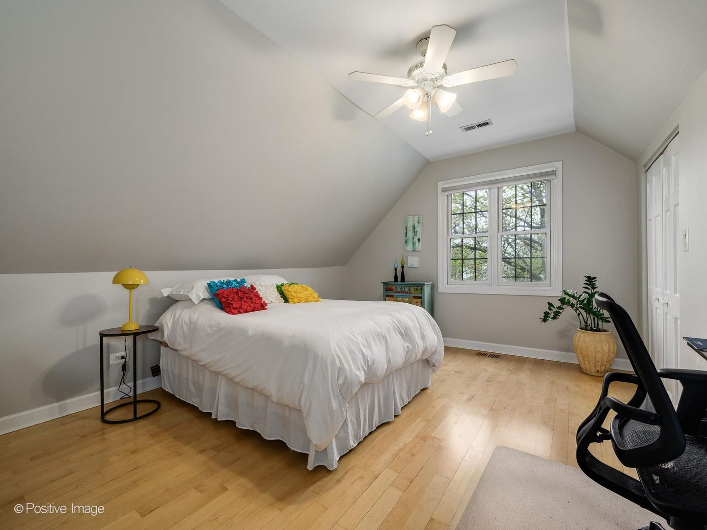 2451 N Janssen Avenue Unit: 3