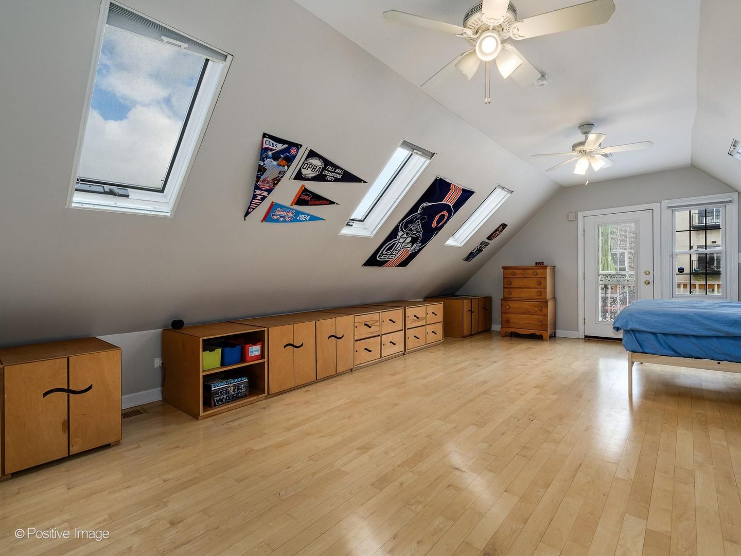 2451 N Janssen Avenue Unit: 3