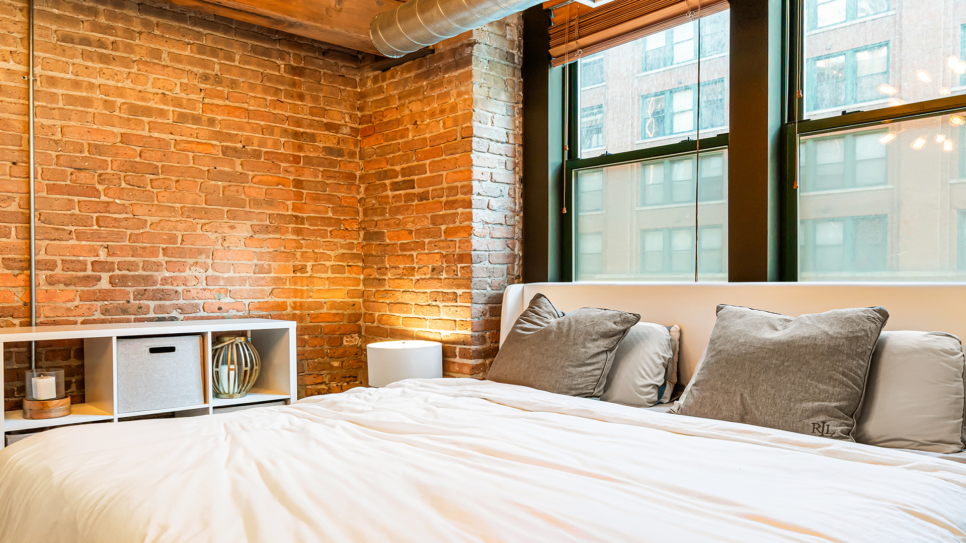 420 W Ontario Street Unit: 301