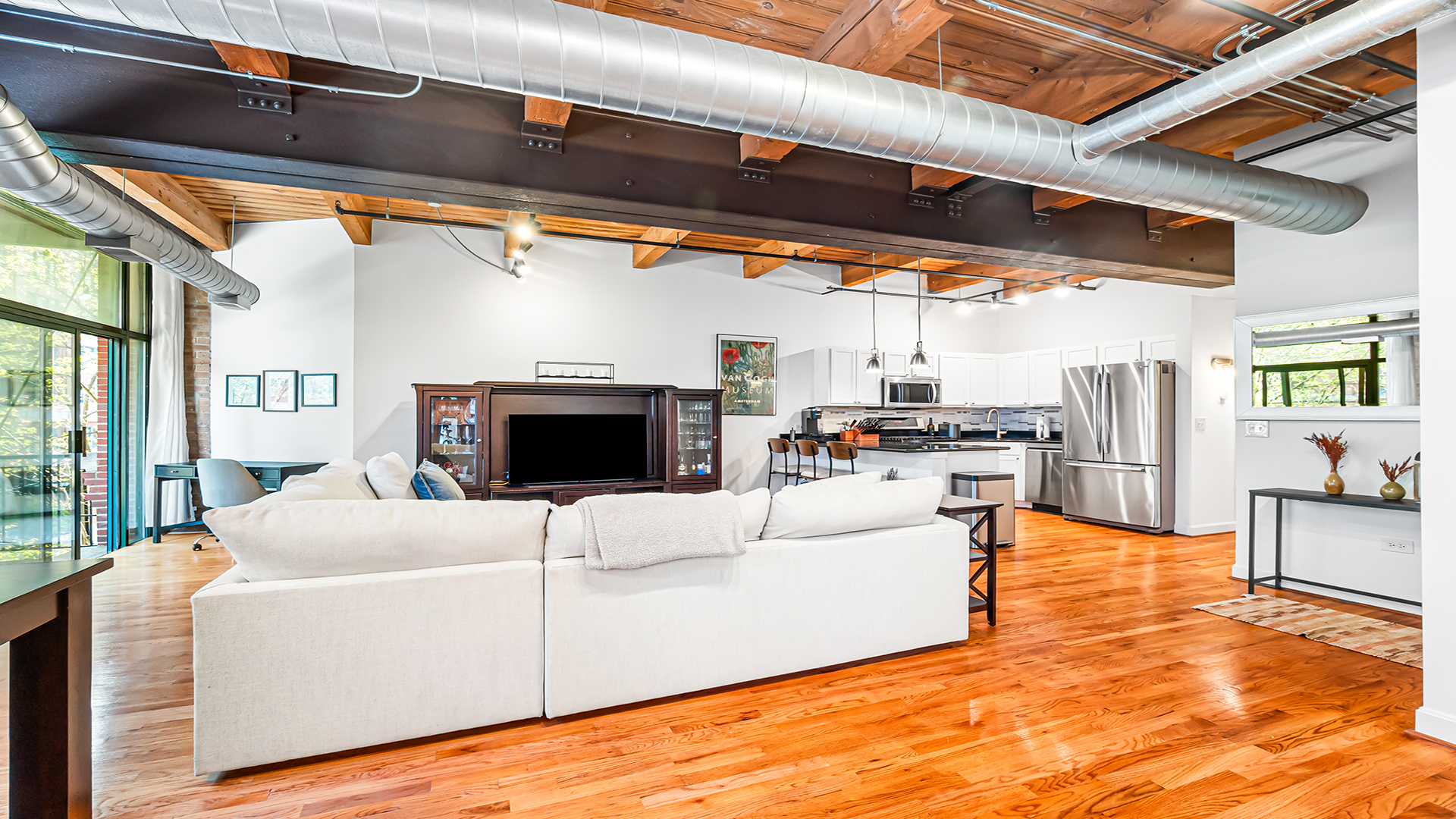 420 W Ontario Street Unit: 301