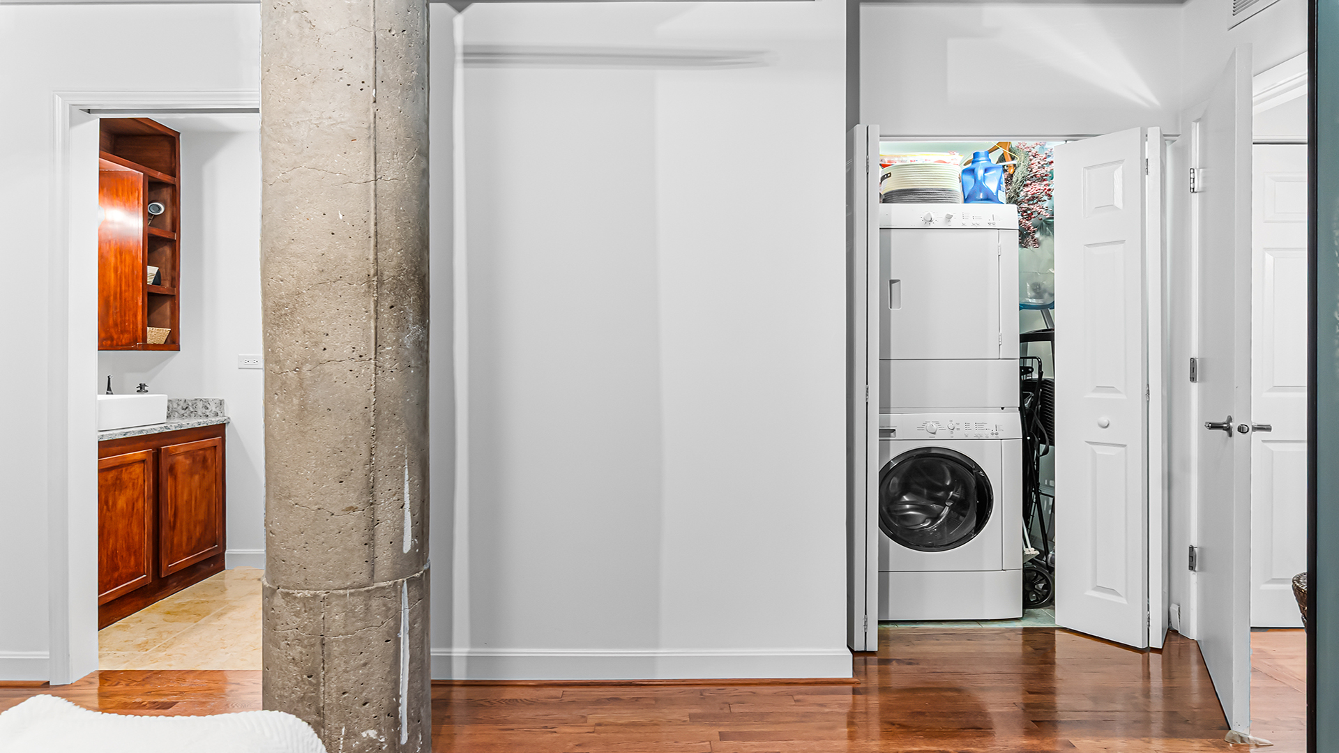 420 W Ontario Street Unit: 301