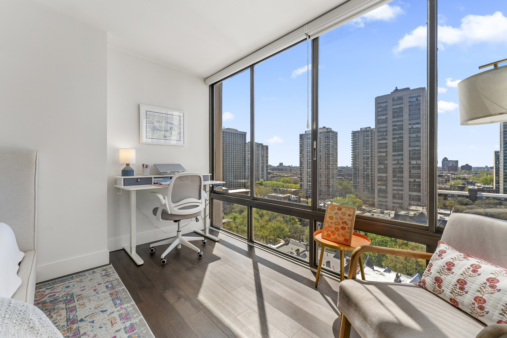 1516 N State Parkway Unit: 16D
