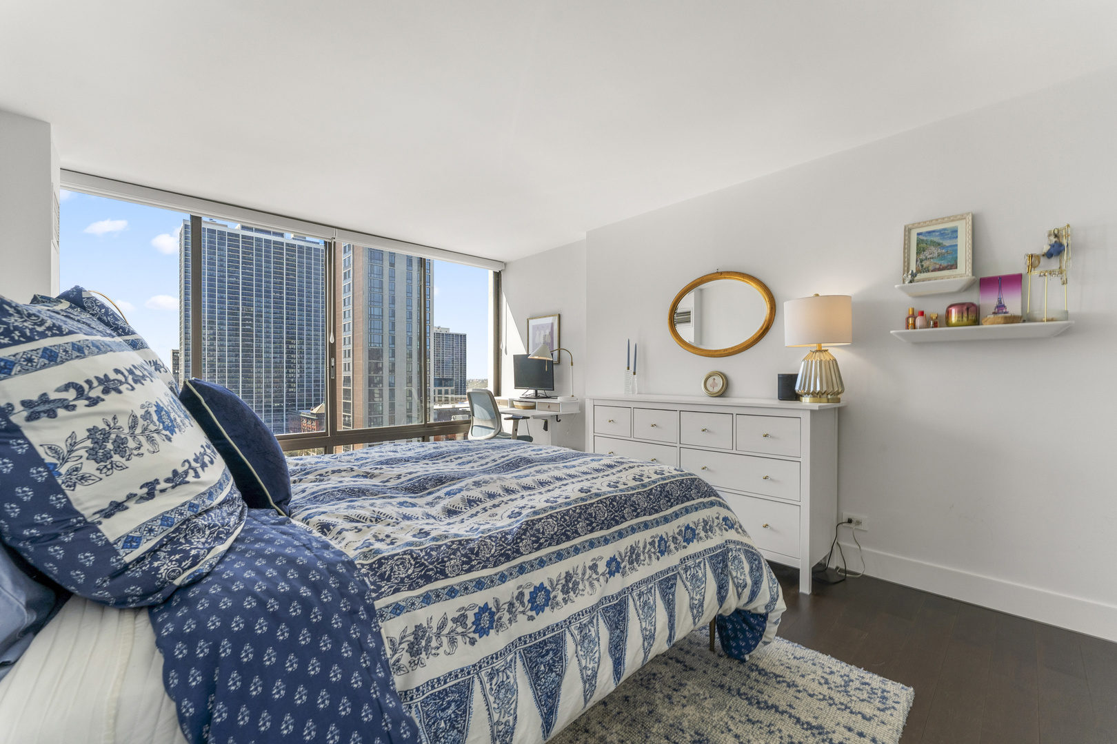 1516 N State Parkway Unit: 16D