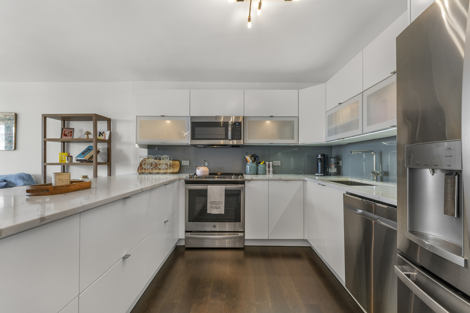 1516 N State Parkway Unit: 16D
