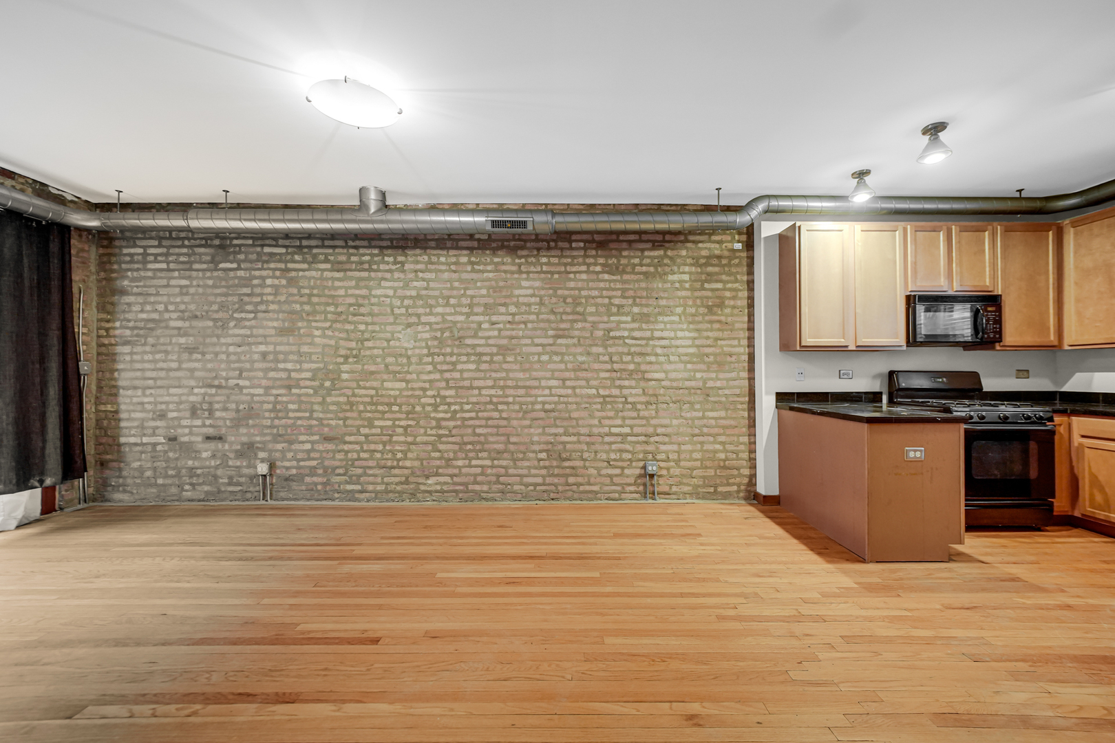 1659 W PRATT Boulevard Unit: 2B
