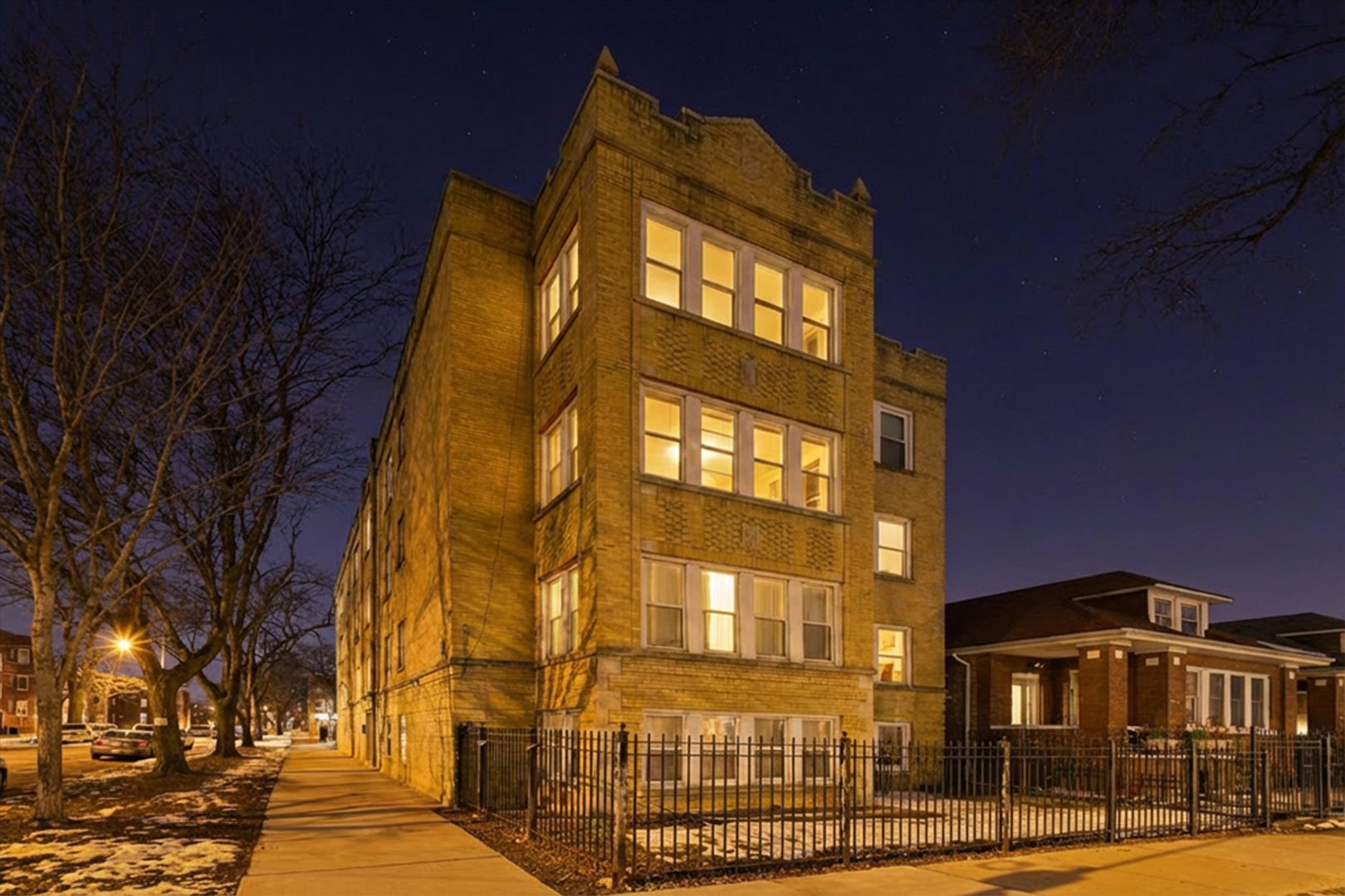 3100 W Argyle Street Unit: G
