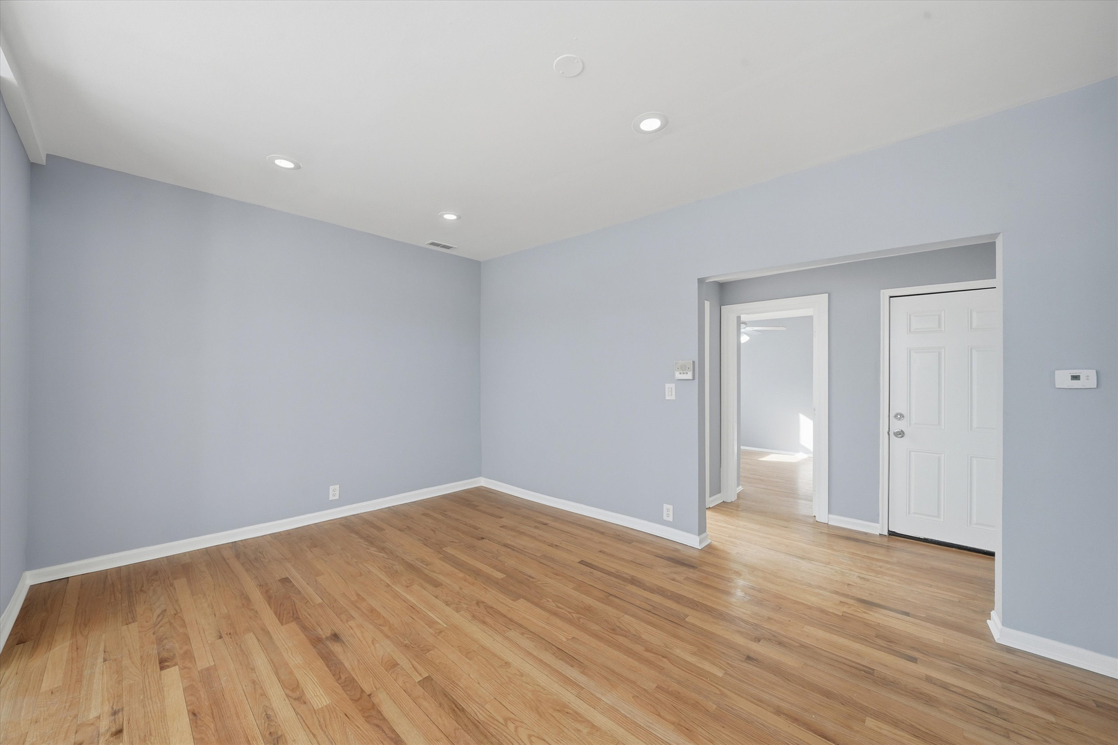 3100 W Argyle Street Unit: G