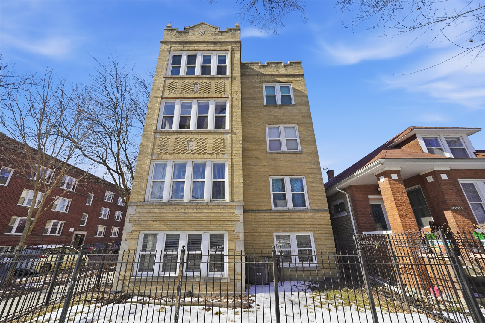 3100 W Argyle Street Unit: G