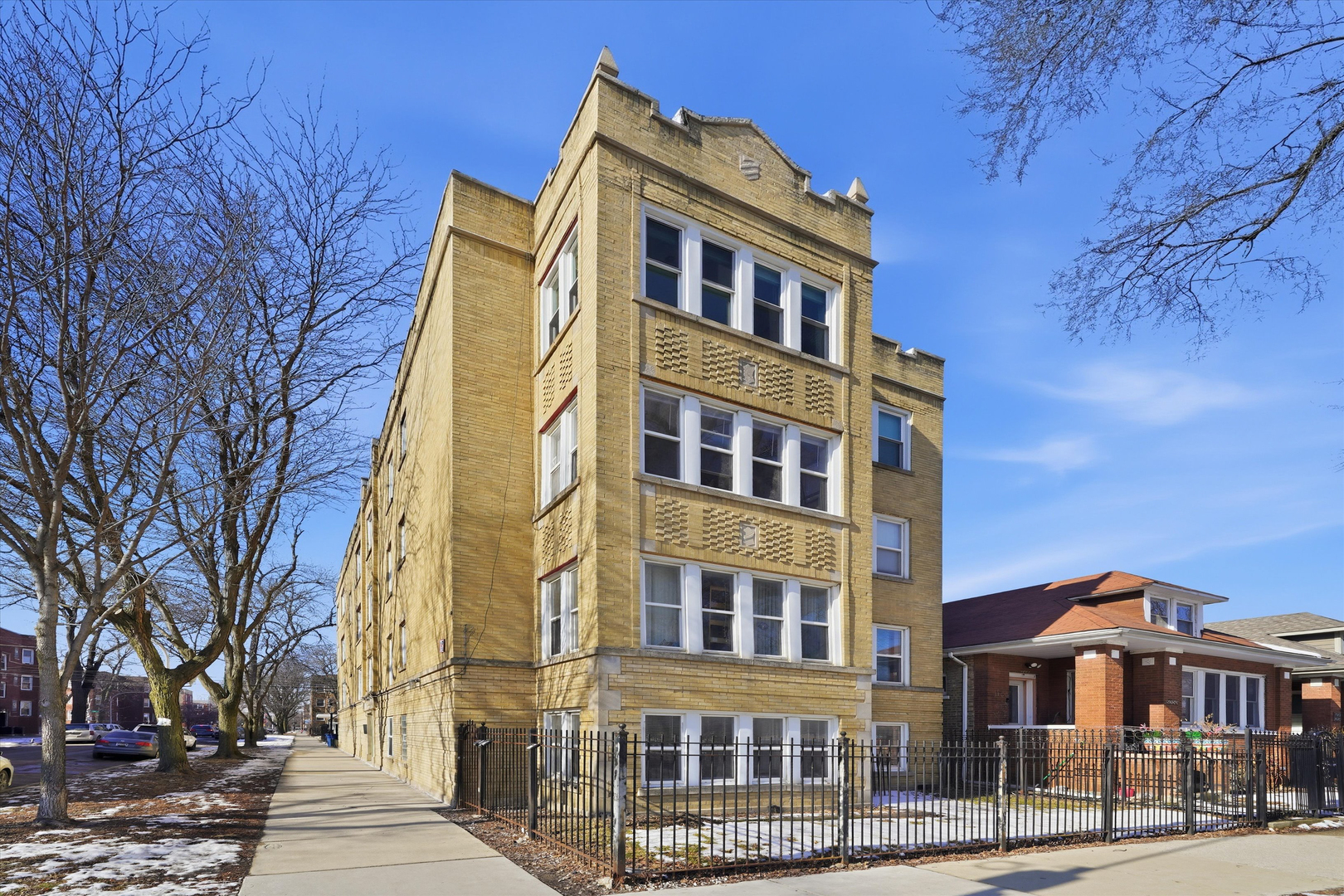 3100 W Argyle Street Unit: G