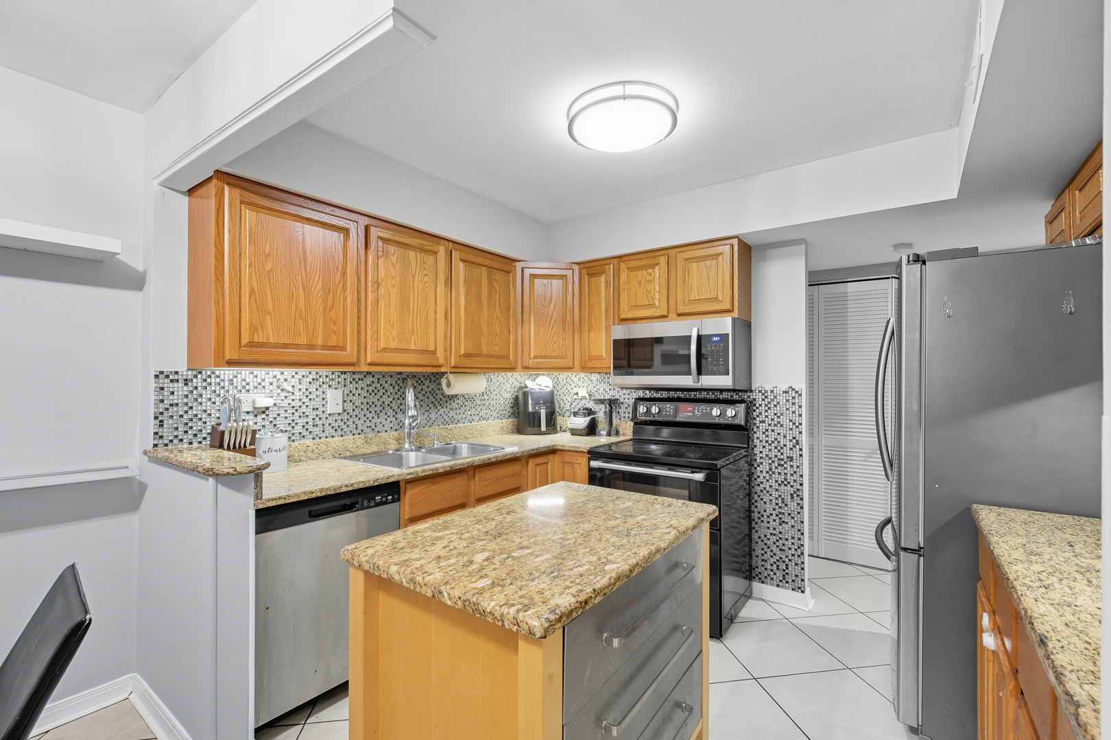 2312 Hyde Court