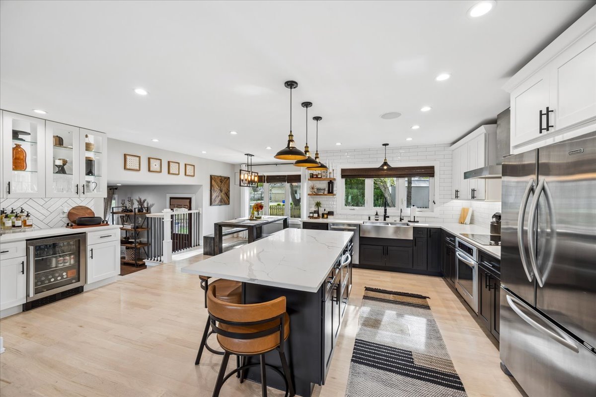 534 Summit Drive