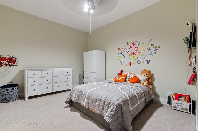 1931 N DAMEN Avenue Unit: 1S