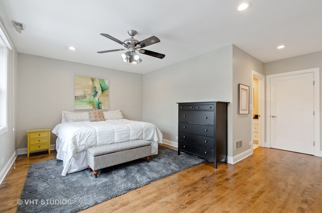 1931 N DAMEN Avenue Unit: 1S