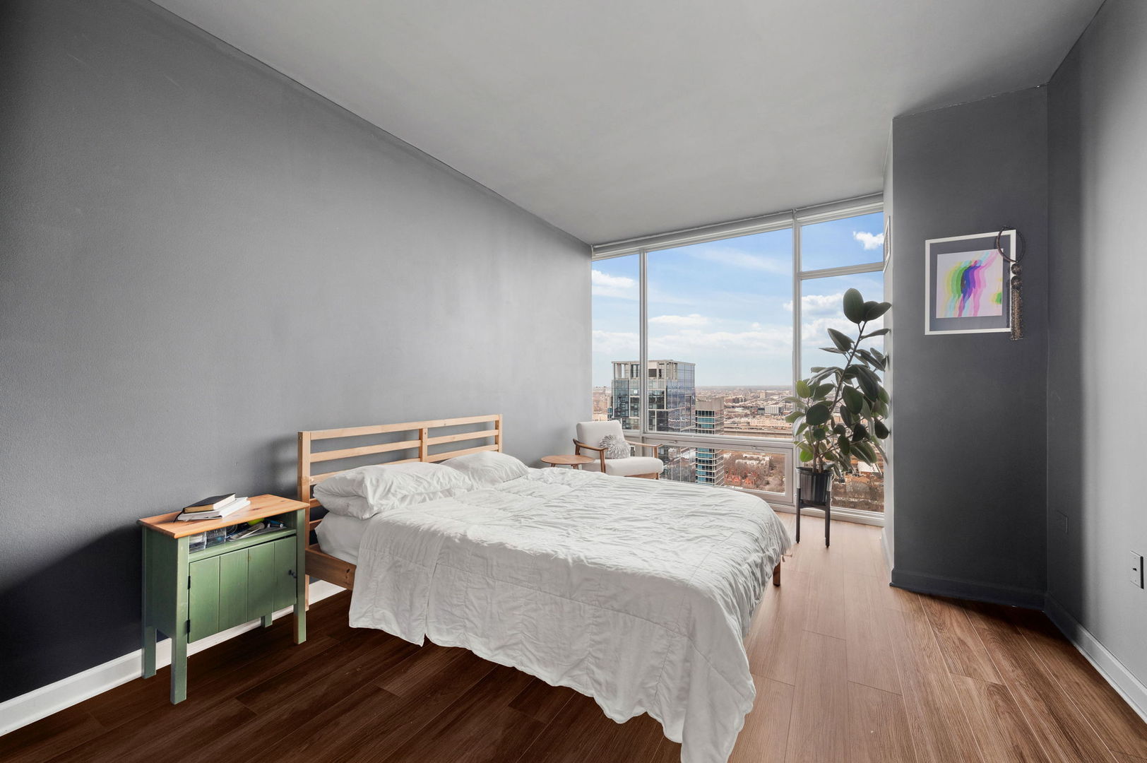 100 E 14th Street Unit: 2809