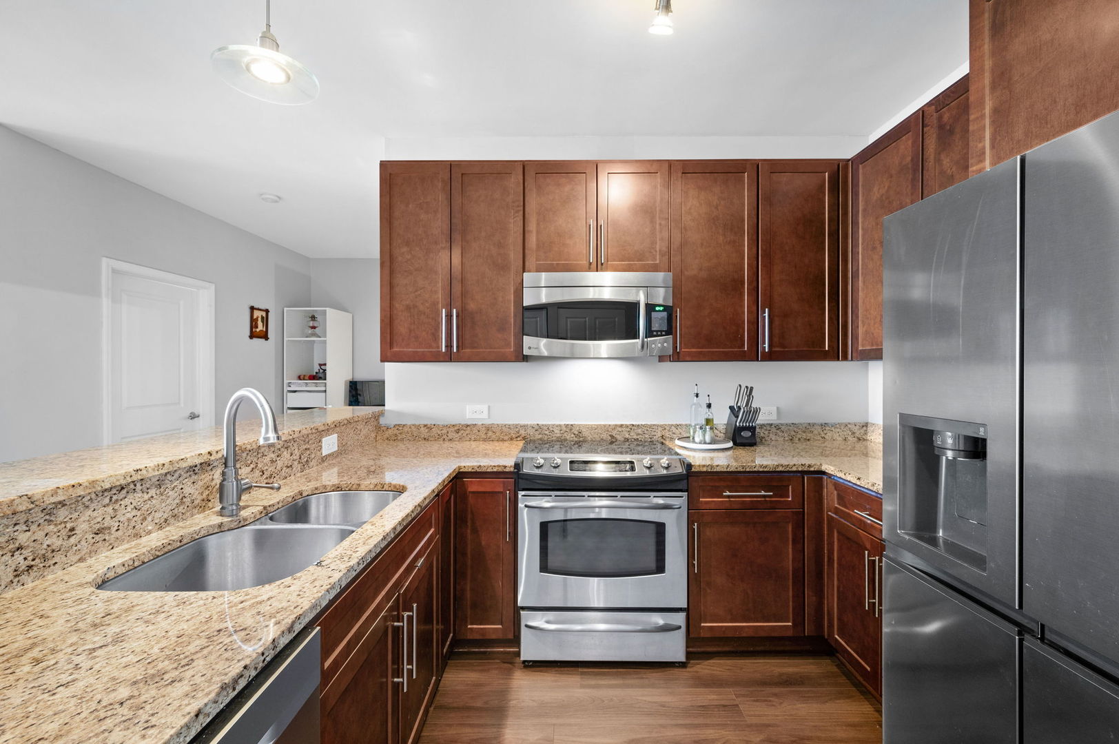 100 E 14th Street Unit: 2809