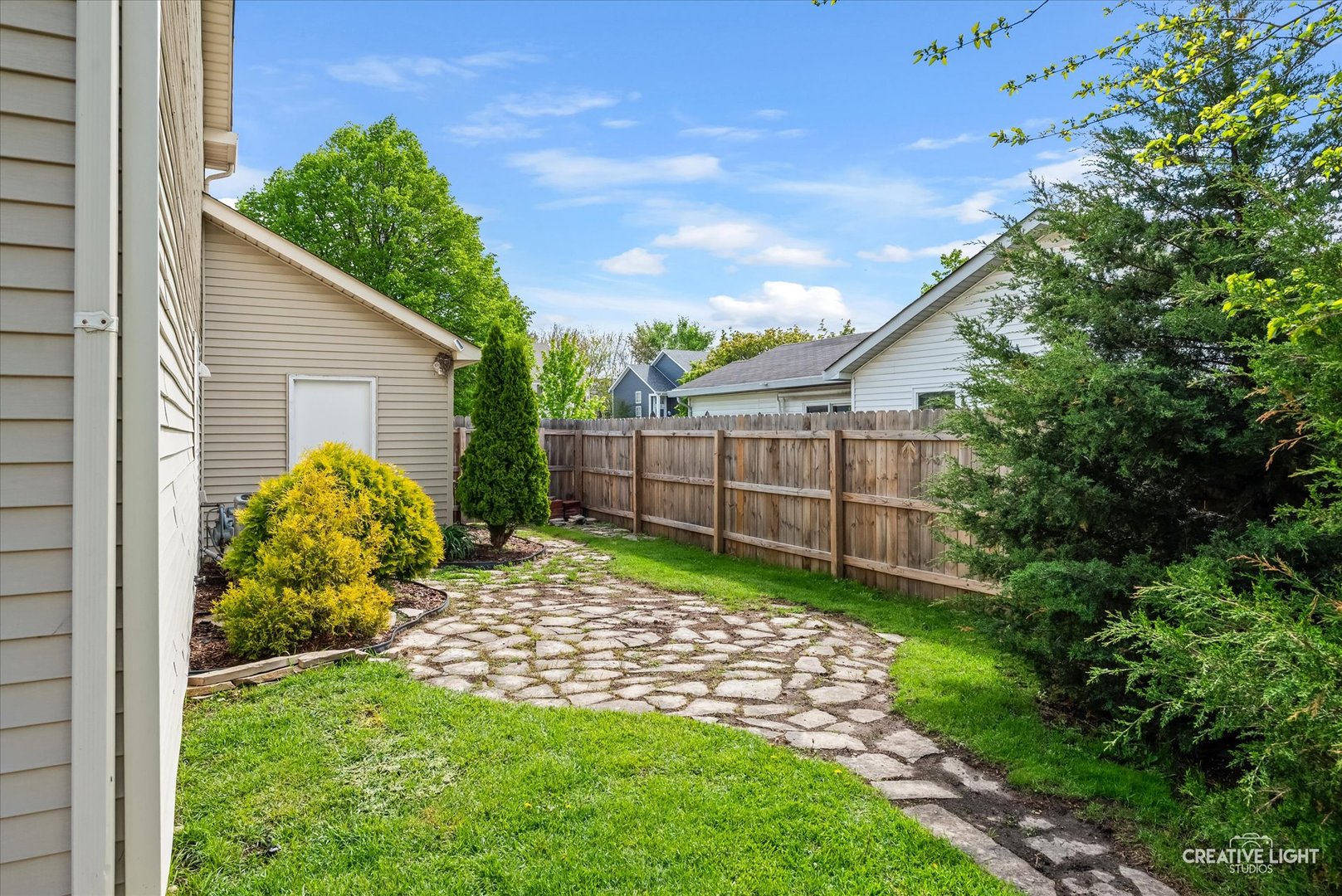 453 Newport Circle