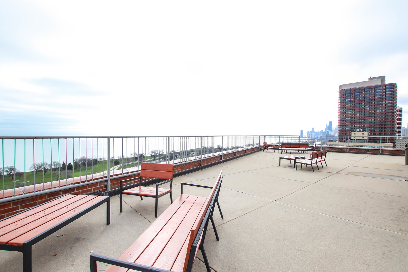 3100 N Lake Shore Drive Unit: 1404