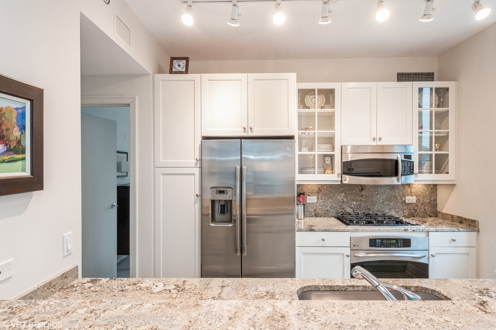 600 N Lake Shore Drive Unit: 2709