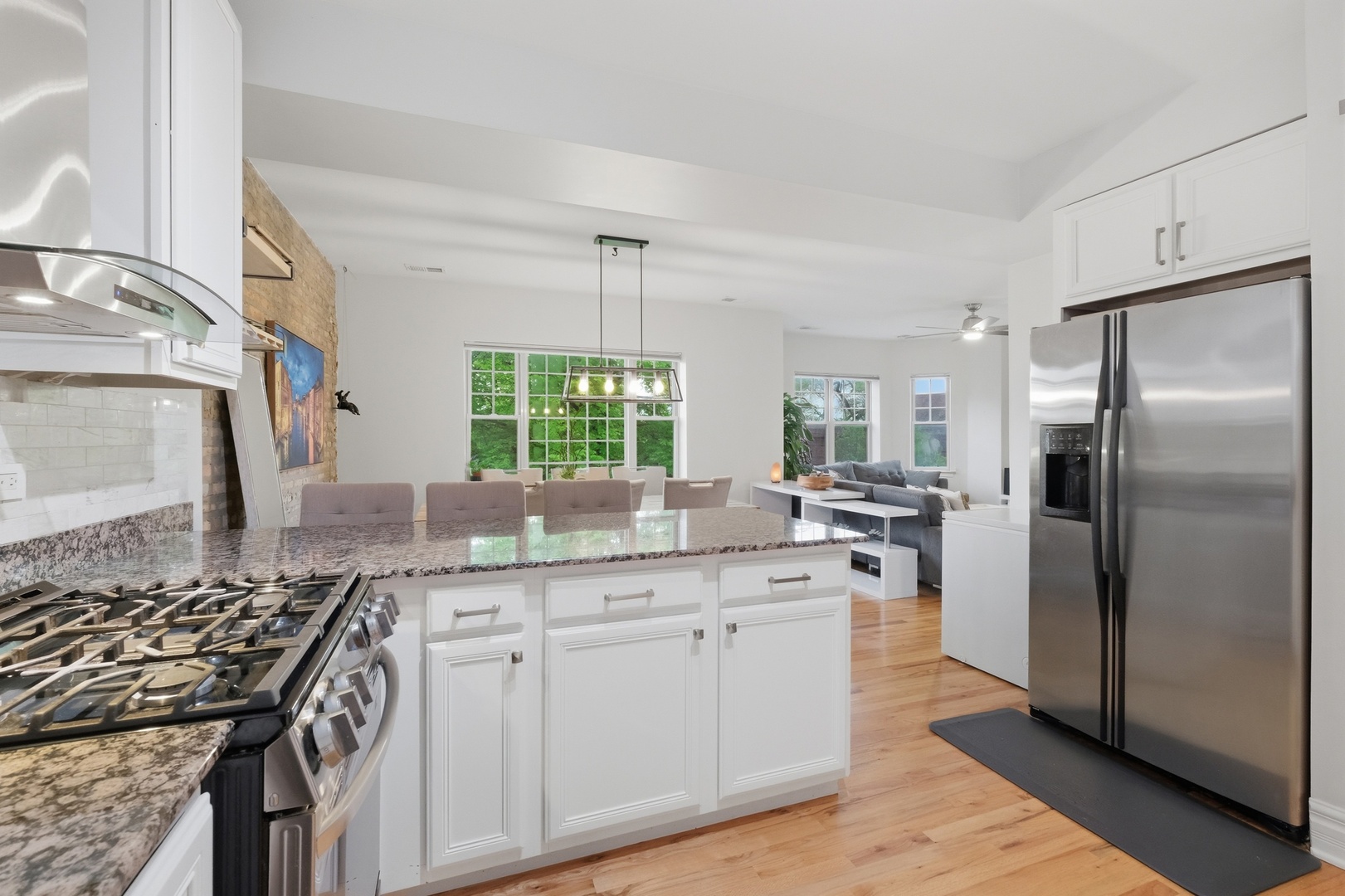3806 N Troy Street Unit: 3
