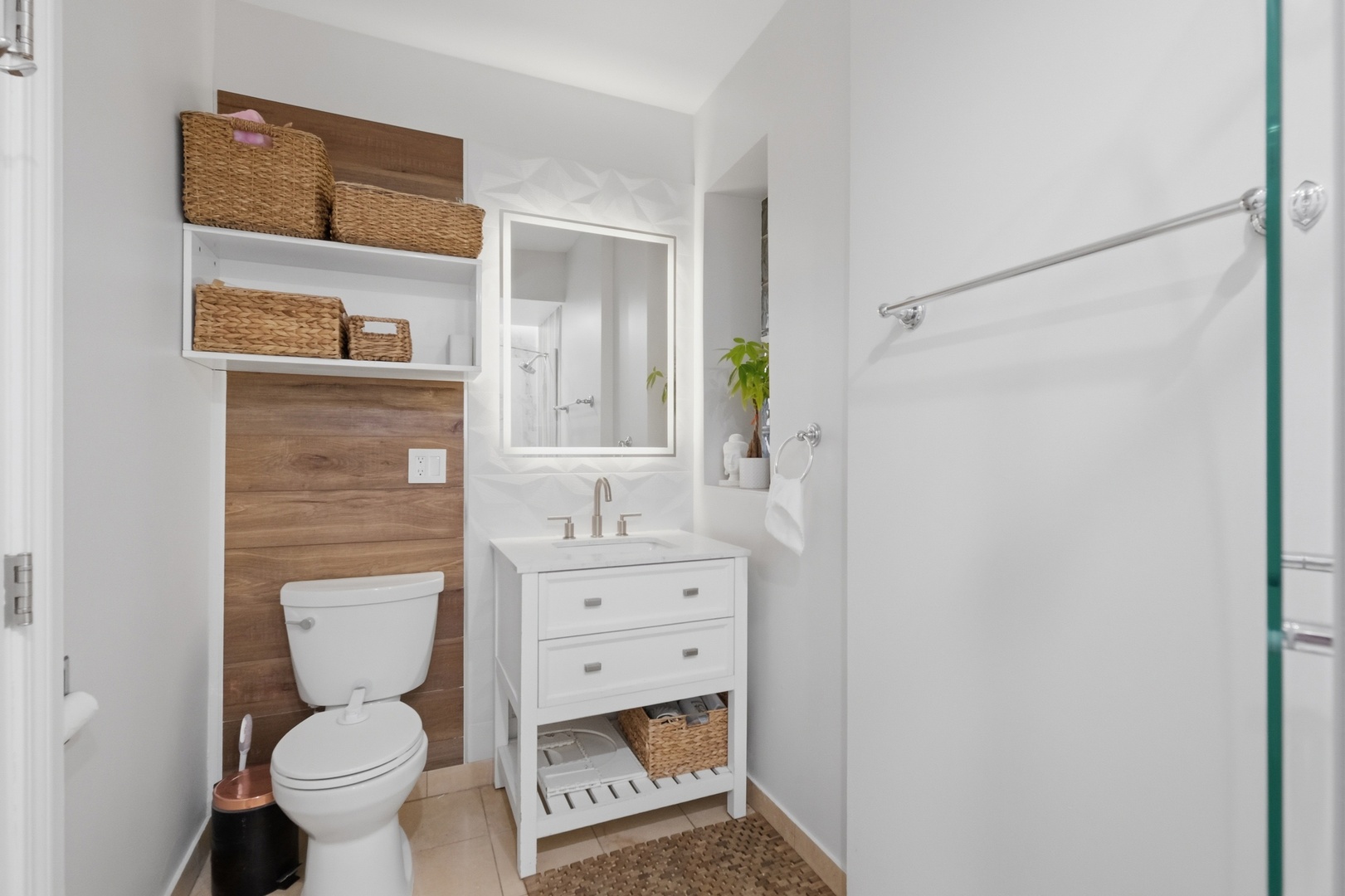 3806 N Troy Street Unit: 3