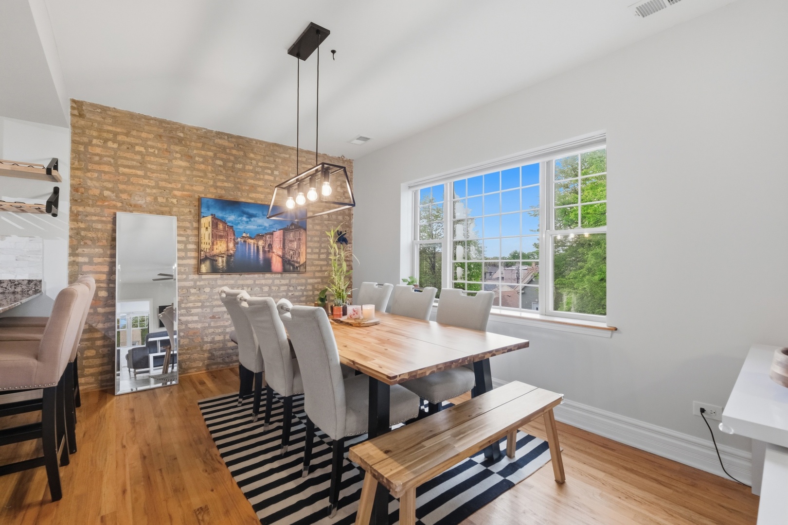 3806 N Troy Street Unit: 3