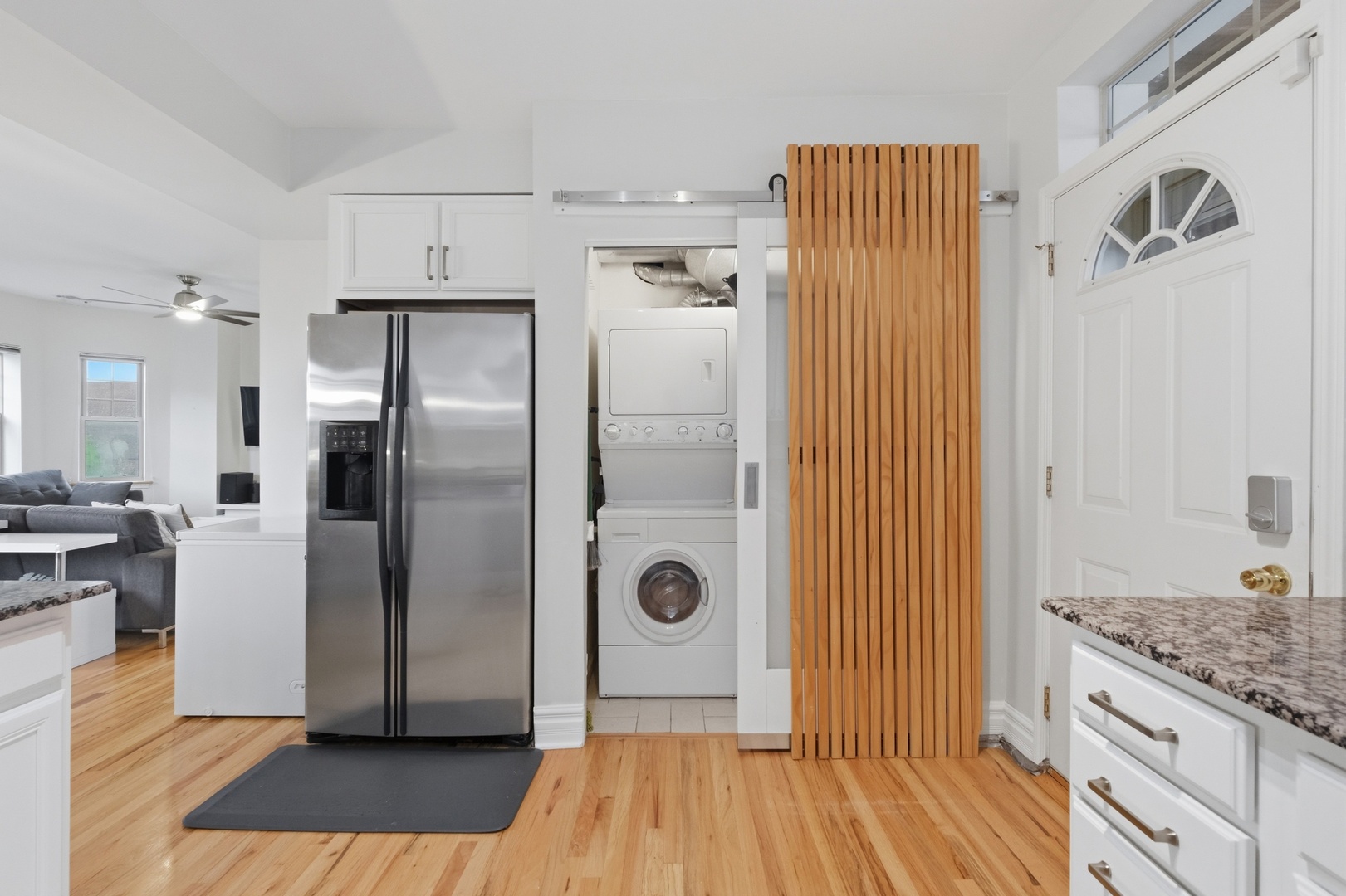 3806 N Troy Street Unit: 3