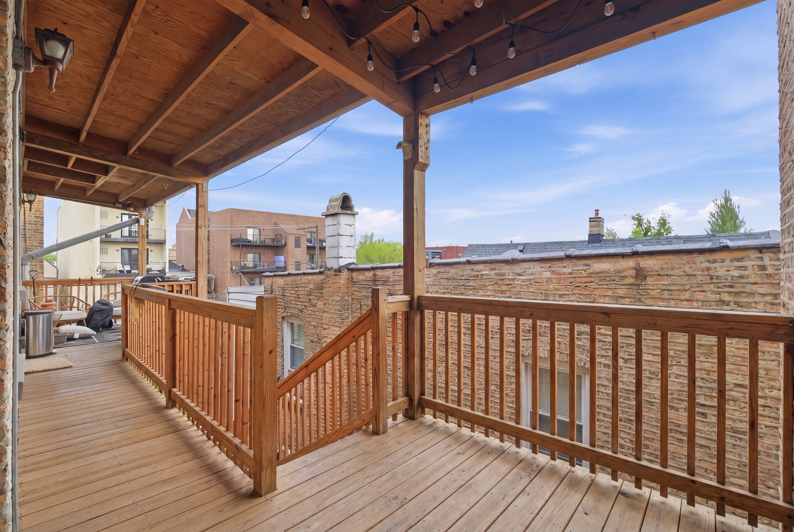 3806 N Troy Street Unit: 3