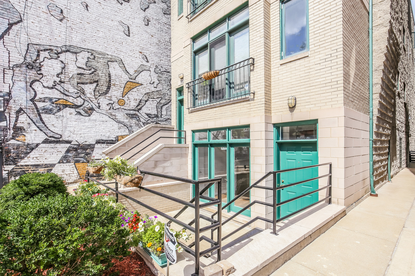952 W Barry Avenue Unit: G