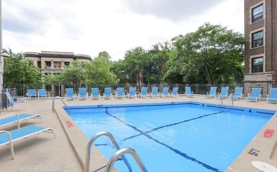 444 W Fullerton Parkway Unit: 1201