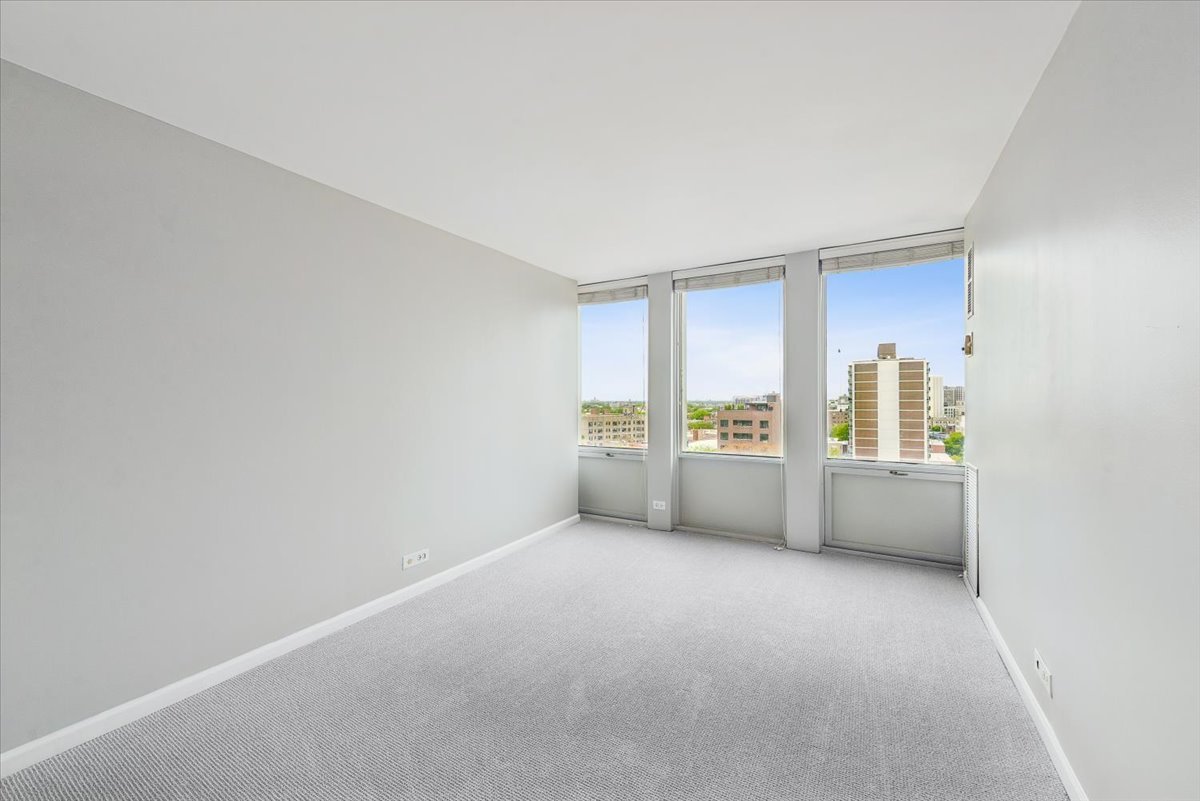444 W Fullerton Parkway Unit: 1201